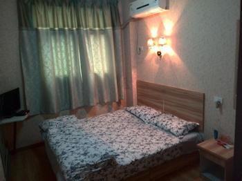 Wuhan Wansongyuan Guoshun Hostel Zewnętrze zdjęcie